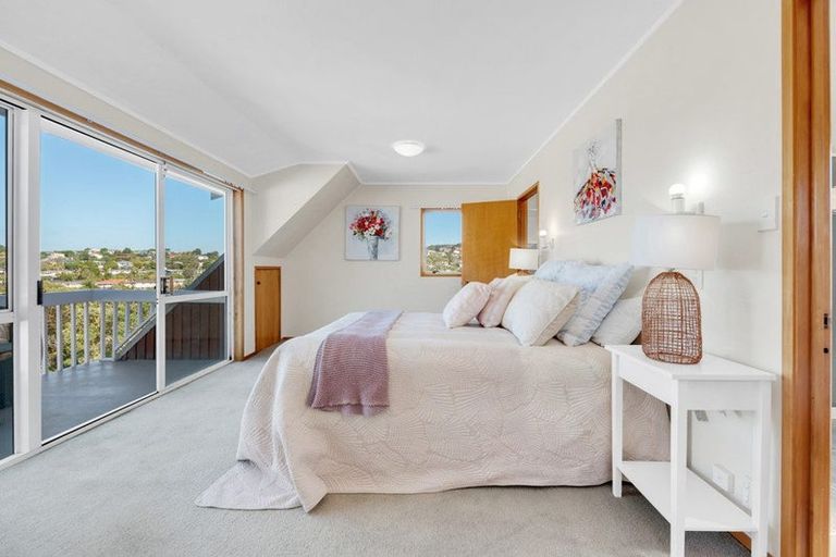 Photo of property in 36 Compton Street, Hillcrest, Auckland, 0627