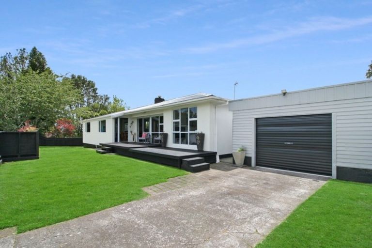 Photo of property in 409 Mangorei Road, Merrilands, New Plymouth, 4312