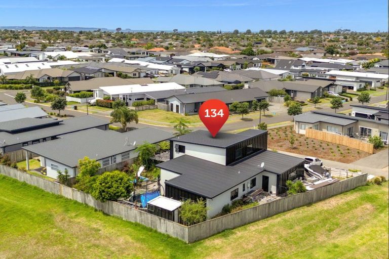Photo of property in 134 Coast Boulevard, Papamoa Beach, Papamoa, 3118