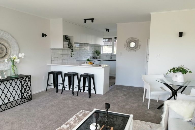 Photo of property in 3/240 Hurstmere Road, Takapuna, Auckland, 0622