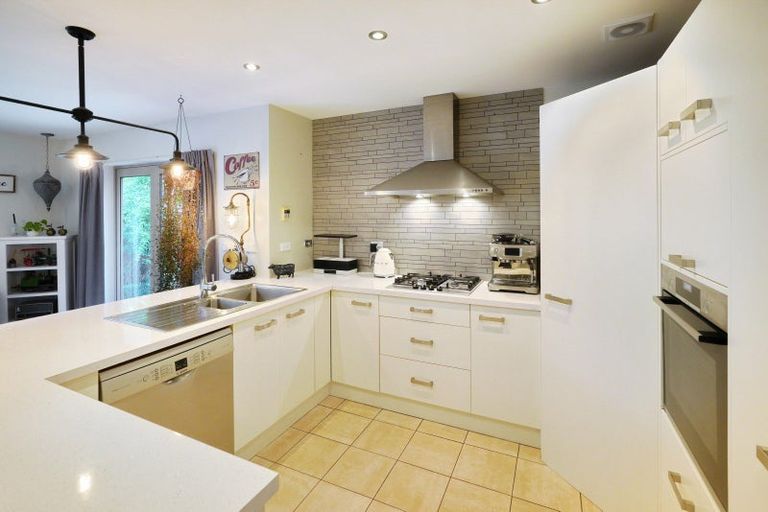 Photo of property in 4 Riverview Road, Rangiora, 7400