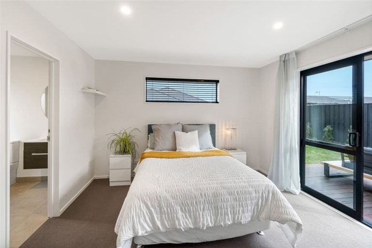 Photo of property in 36 Broadway Parade, Rolleston, 7615