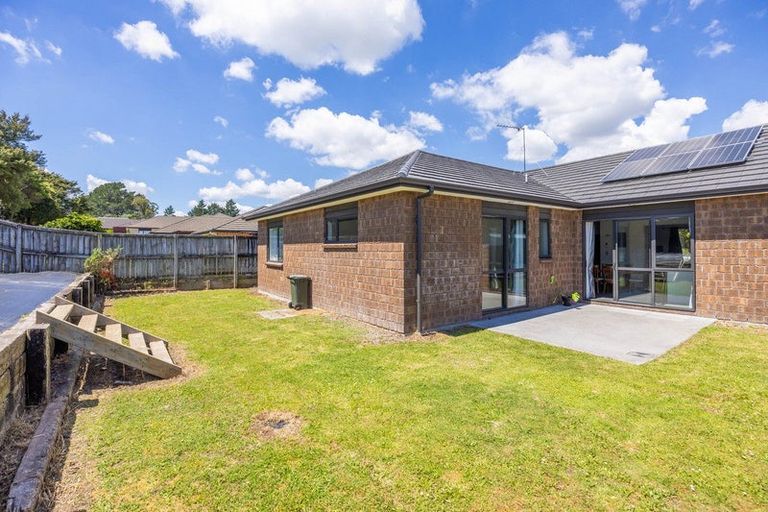 Photo of property in 15 Te Ironui Place, Huntington, Hamilton, 3210