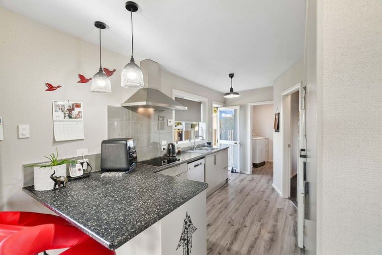 Photo of property in 83 Tedder Avenue, North New Brighton, Christchurch, 8083