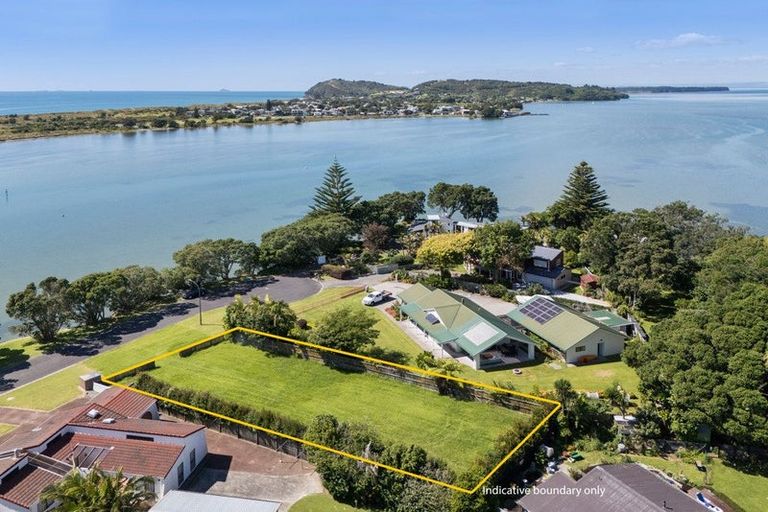 Photo of property in 7 Waione Avenue, Athenree, Waihi Beach, 3177