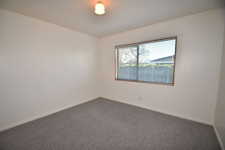 Photo of property in 2/118 Astley Avenue, New Lynn, Auckland, 0600