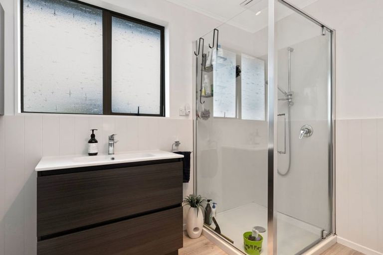 Photo of property in 4 Kempton Place, Richmond Heights, Taupo, 3330