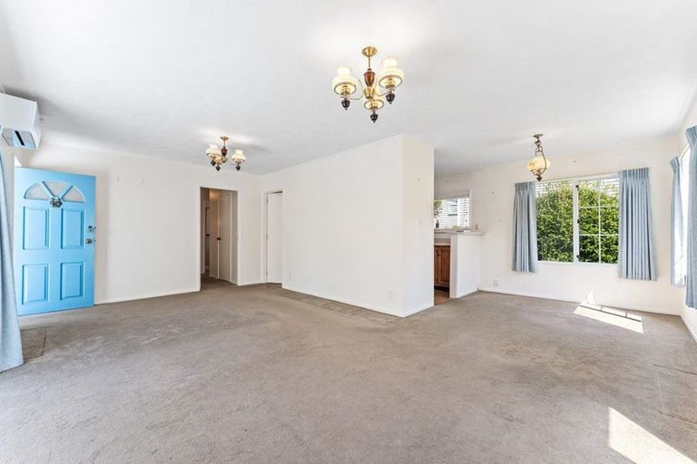 Photo of property in 1/113 Rosario Crescent, Red Beach, 0932