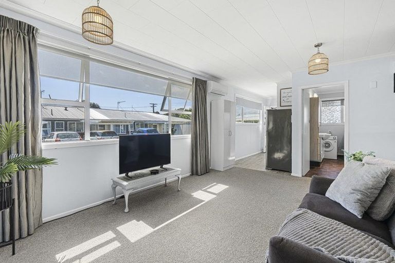 Photo of property in 289d Carrington Street, Vogeltown, New Plymouth, 4310