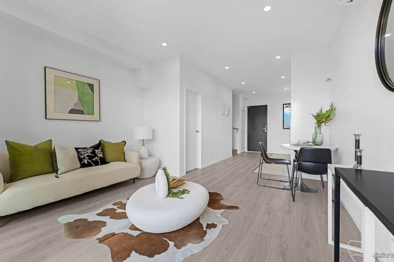 Photo of property in 22/17 Barneys Farm Road, Clendon Park, Auckland, 2103