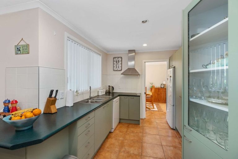 Photo of property in 10 Redcastle Drive, East Tamaki, Auckland, 2013