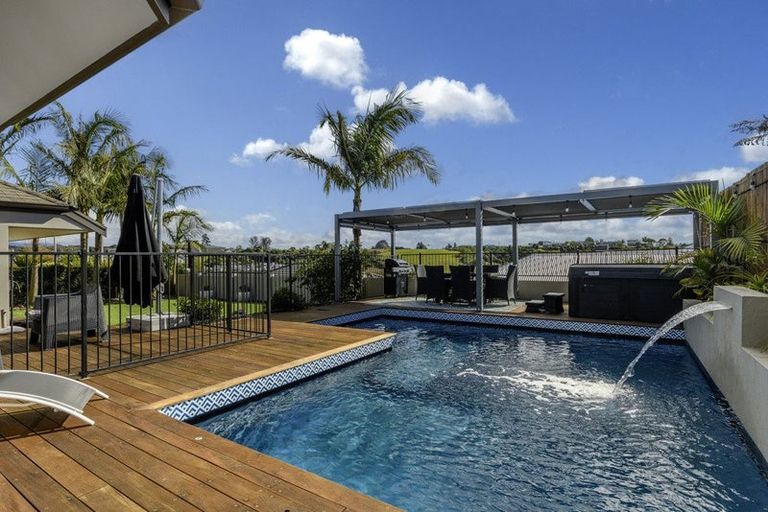 Photo of property in 19 Balmedie Ridge, Bethlehem, Tauranga, 3110