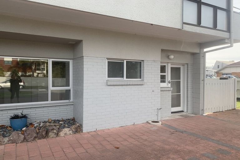 Photo of property in 40m Maunganui Road, Mount Maunganui, 3116