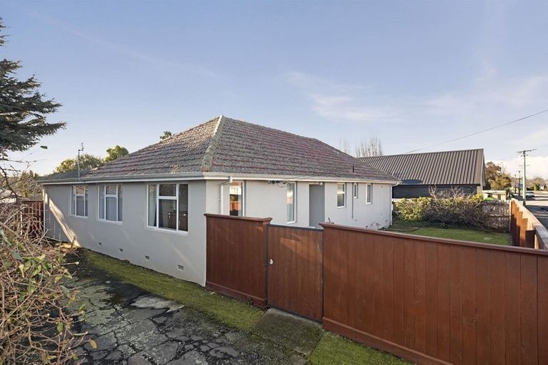 Photo of property in 15 Lees Road, Strowan, Christchurch, 8052