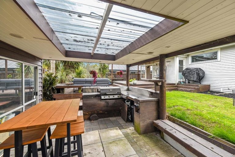 Photo of property in 17 Kingsway Crescent, Forest Lake, Hamilton, 3200