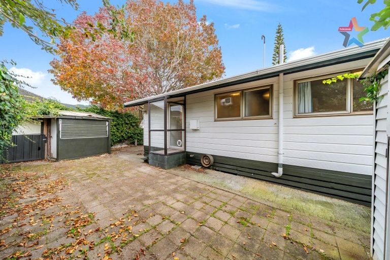 Photo of property in 106 Cambridge Terrace, Fairfield, Lower Hutt, 5011