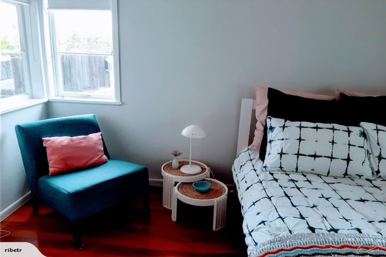 Photo of property in 2 Jutland Road, Pukekohe, 2120