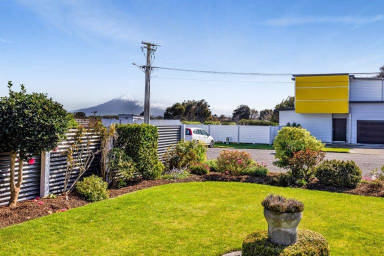 Photo of property in 3 Williams Avenue, Hawera, 4610