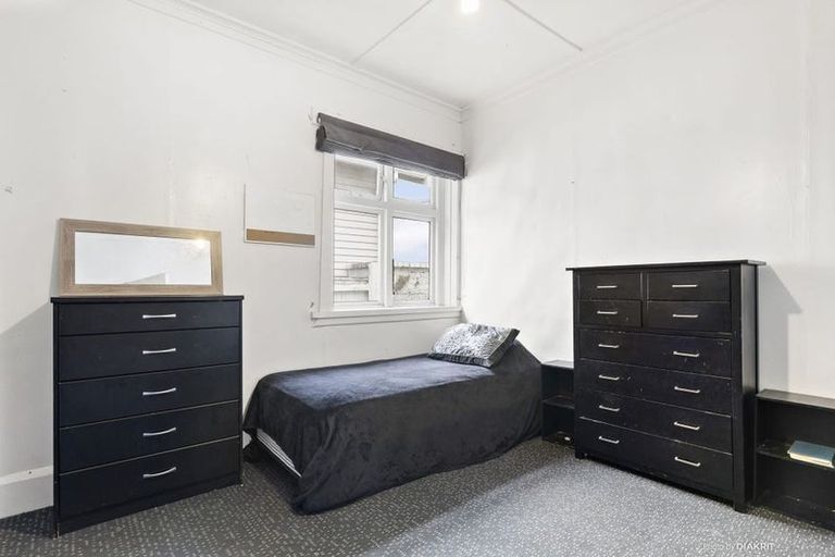 Photo of property in 212 Rongotai Road, Rongotai, Wellington, 6022