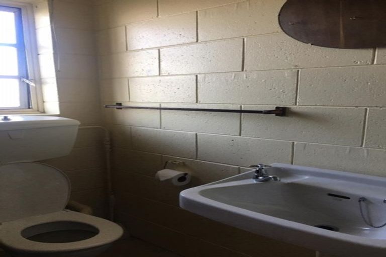 Photo of property in 1/555 Hillside Road, Caversham, Dunedin, 9012