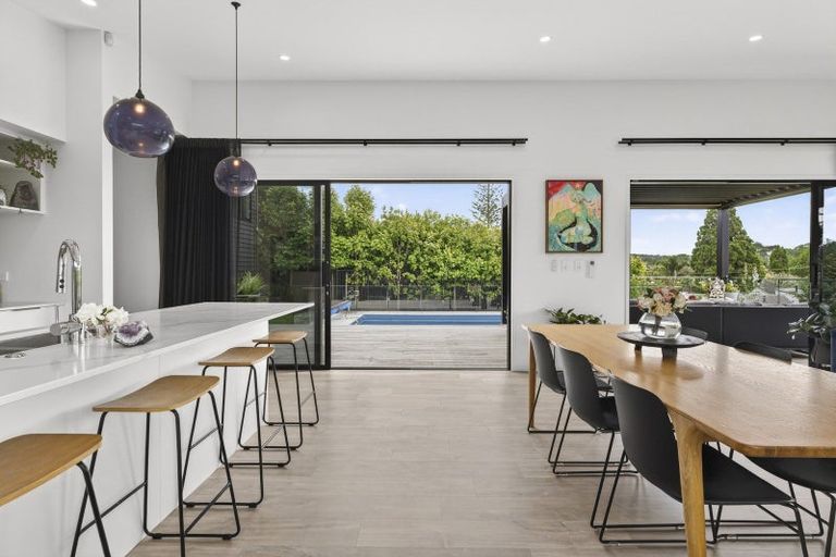 Photo of property in 115 Kaipara Portage Road, Riverhead, 0820