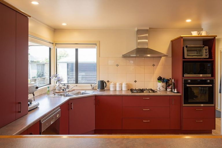 Photo of property in 38 Grove Avenue, Weston, Oamaru, 9401