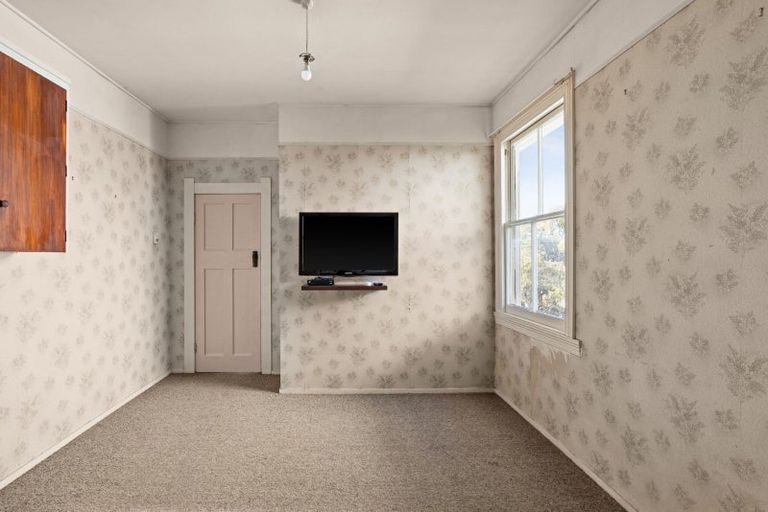 Photo of property in 17 Fitzroy Road, Bluff Hill, Napier, 4110