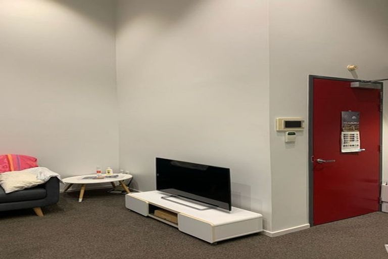 Photo of property in 1/2 Miramar Road North, Miramar, Wellington, 6022