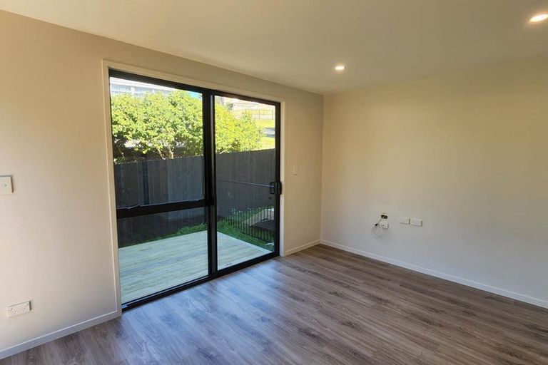 Photo of property in 7/37 Camelot Place, Glenfield, Auckland, 0629