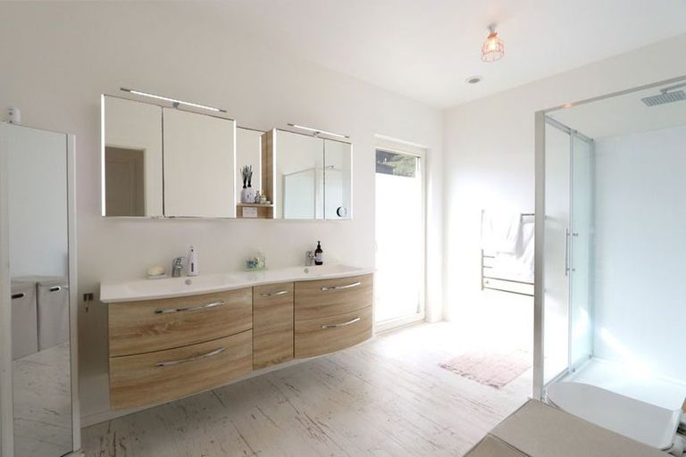 Photo of property in 55 Ruthven Road, Wainuiomata, Lower Hutt, 5014