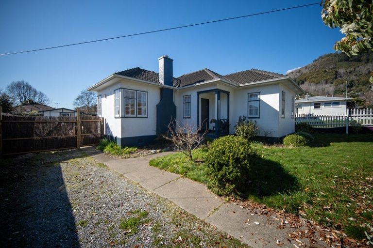 Photo of property in 27 Tukuka Street, Nelson South, Nelson, 7010