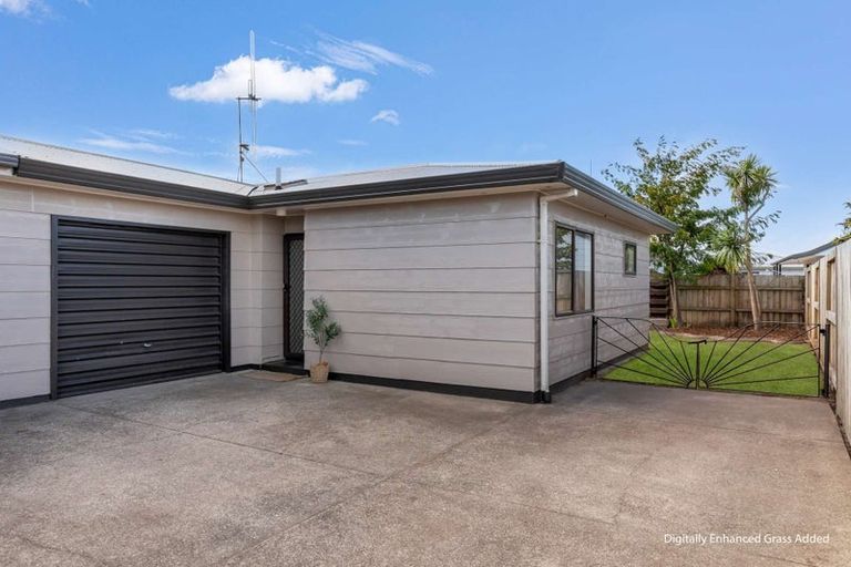 Photo of property in 2/83 Gloucester Road, Mount Maunganui, 3116