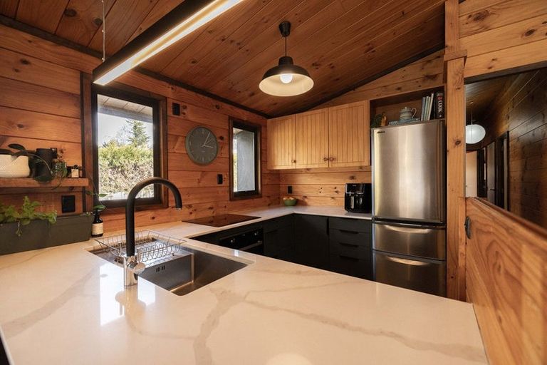 Photo of property in 8 Devon Street, Arrowtown, 9302