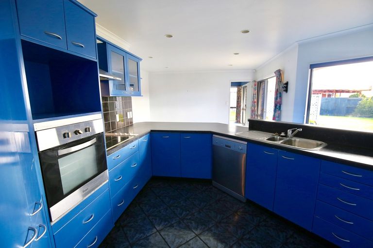 Photo of property in 42 Bartholomew Drive, Nawton, Hamilton, 3200