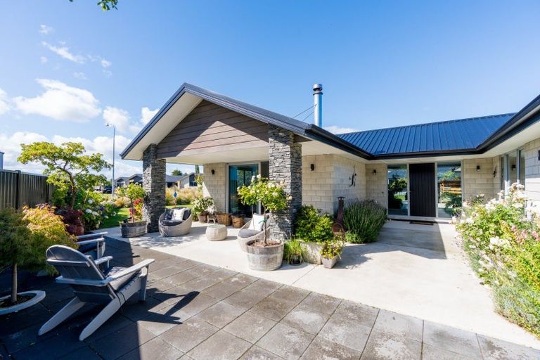 Photo of property in 13 Franks Place, Outram, 9019