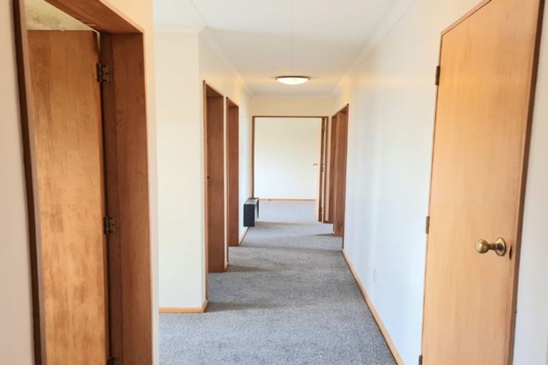 Photo of property in 177 Holborn Drive, Stokes Valley, Lower Hutt, 5019