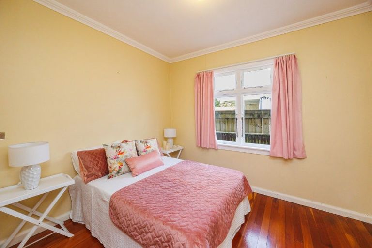 Photo of property in 11 Moore Street, West End, Palmerston North, 4412