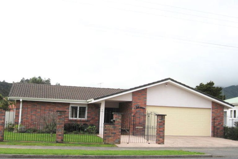 Photo of property in 109 Woollams Avenue, Coromandel, 3506