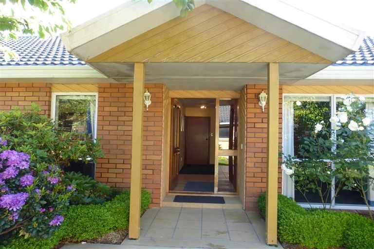 Photo of property in 6 Rowanwood Close, Halswell, Christchurch, 8025