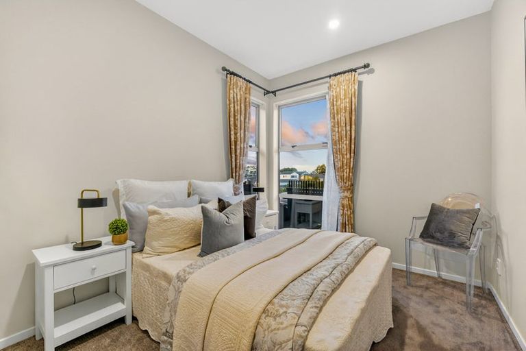 Photo of property in 37 Puwha Street, Massey, Auckland, 0614