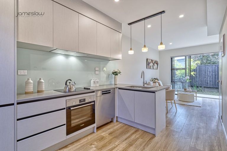 Photo of property in 7/67 Kervil Avenue, Te Atatu Peninsula, Auckland, 0610