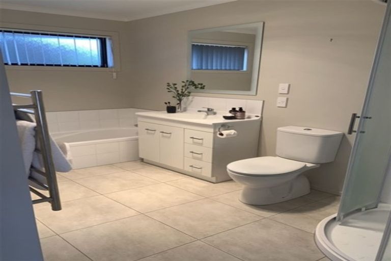 Photo of property in 85 Rosalie Terrace, Kelvin Grove, Palmerston North, 4414