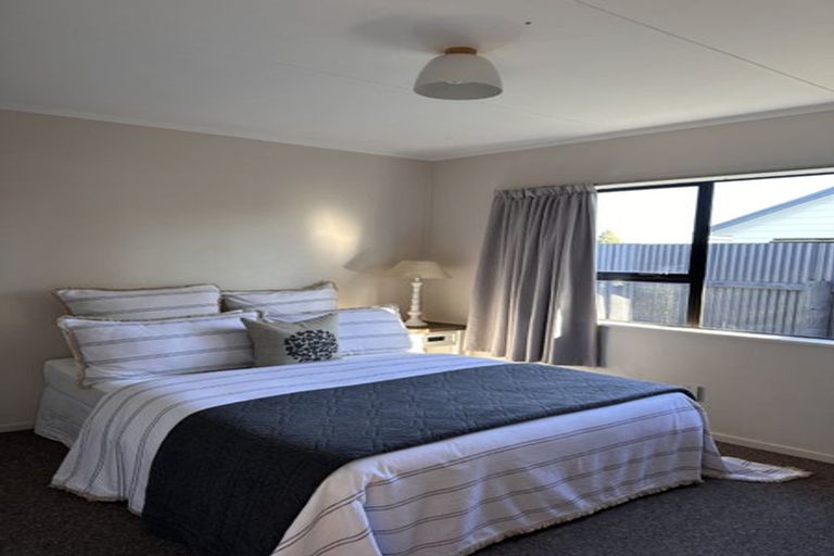 Photo of property in 1 Perry Crescent, Greenmeadows, Napier, 4112