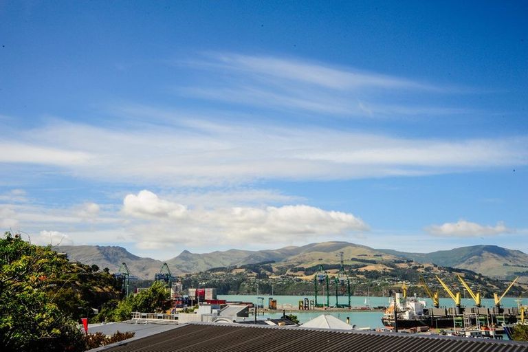Photo of property in 24 Canterbury Street, Lyttelton, 8082