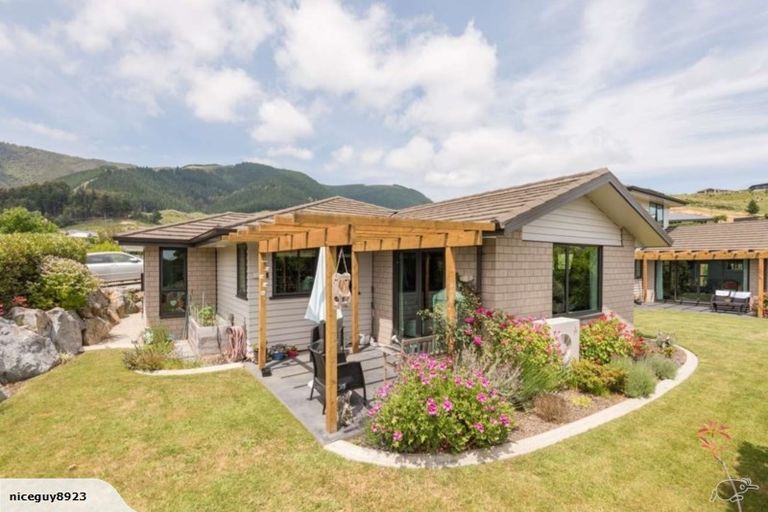 Photo of property in 10 Sanctuary Drive, Stoke, Nelson, 7011