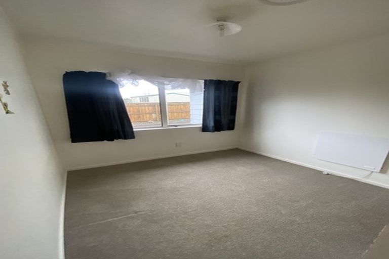 Photo of property in 101 Hillcrest Drive, Kelvin Grove, Palmerston North, 4414