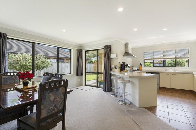 Photo of property in 7 Jeannie Way, Waikanae Beach, Waikanae, 5036