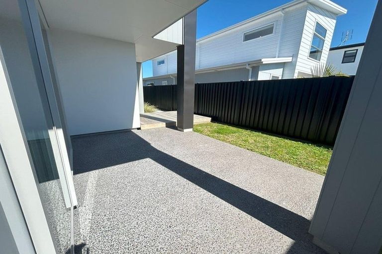Photo of property in 21 Bill Miller Drive, Papamoa, 3118