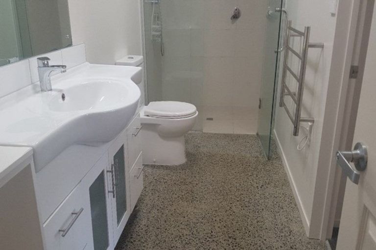 Photo of property in 69d Waipa Street, Birkenhead, Auckland, 0626