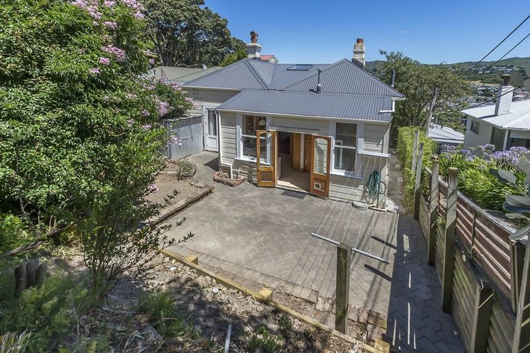 Photo of property in 143 Coromandel Street, Newtown, Wellington, 6021